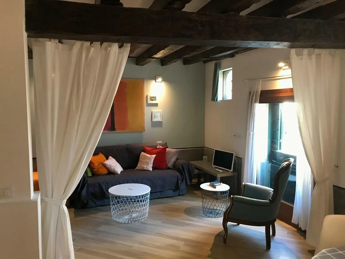 Canal View Apartment Venice 0*,