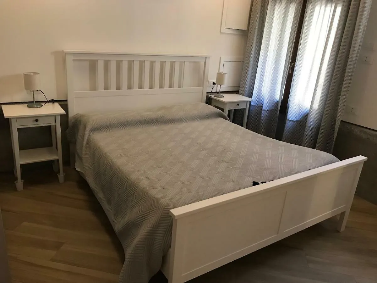 Canal View Apartment Venice Italy